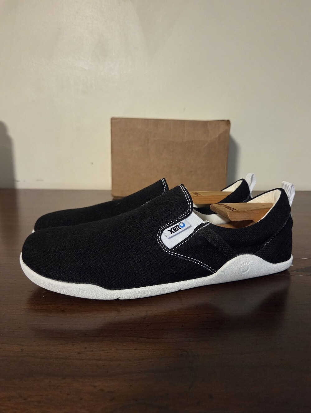Xero Aptos Hemp Canvas Slip On Black Barefoot Shoes Women's Sz 8 Worn Once